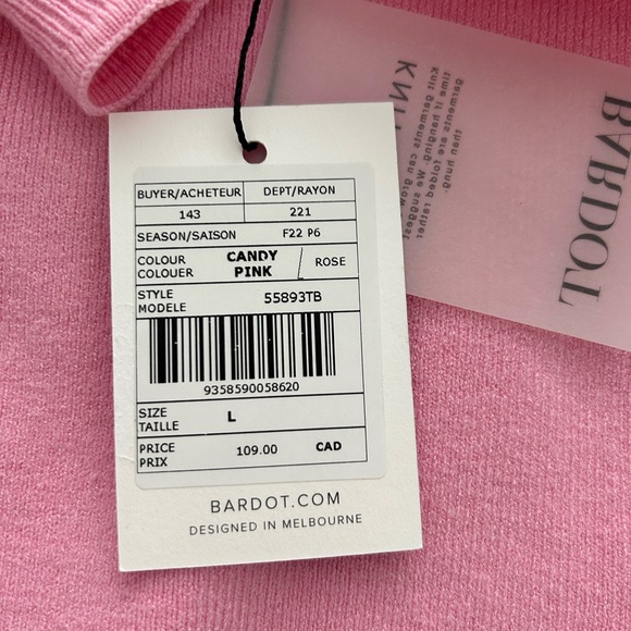 Asymmetric Knit Turtleneck - Picture 7 of 7